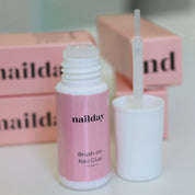 nagellijm voor plaknagels met een kwastje voor stevige en snelle hechting van kunstnagels voor precieze en gelijkmatige verdeling