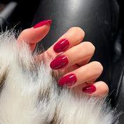 raspberry softgel press ons bordeaux kleur korte ovale plaknagels - snel aan te brengen en herbruikbaar 